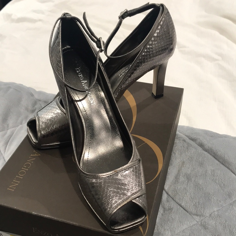 Enzo Angiolini Silver Peeptoe Heels, Ankle strap,8